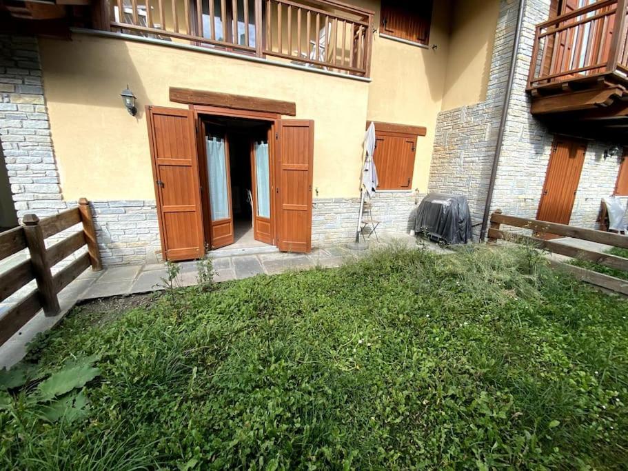 Incantevole Appartamento Con Giardino - Garage Privato E Free Wifi Oulx Exterior photo
